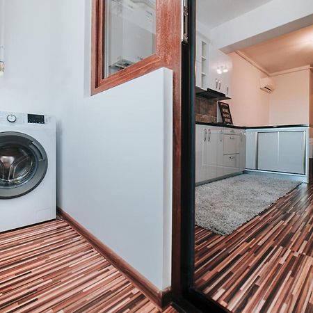 Urban Apartments And Studios - City Center Iasi Exteriör bild