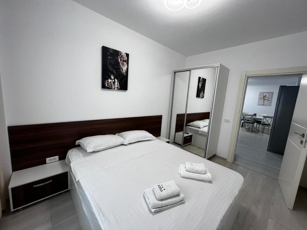 Urban Apartments And Studios - City Center Iasi Exteriör bild
